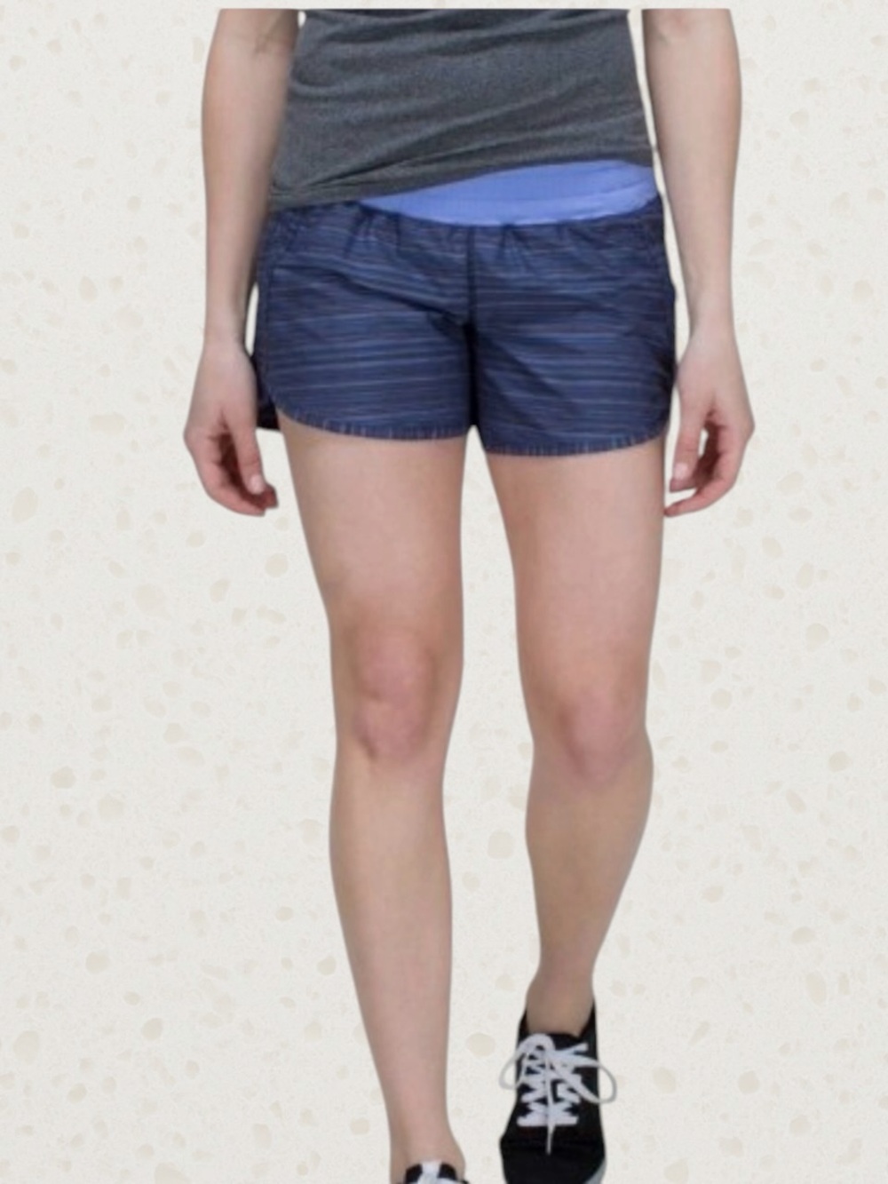 Lululemon Lullaby Tracker Short II 4” Size 4 Wee Are From Space Cadet Blue
